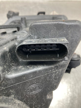 Load image into Gallery viewer, HEADLIGHT LAMP ASSEMBLY CLS500 CLS55 CLS550 CLS63 2006-2011 Right - NW398997

