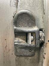 Load image into Gallery viewer, WHEEL RIM C230 C300 C350 C63 08-09 17x8-1/2 - NW406393
