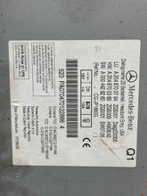 Load image into Gallery viewer, RADIO C230 C300 C350 C63 GLK350 08 09 10 - NW401974
