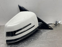 Load image into Gallery viewer, SIDE VIEW DOOR MIRROR E300 E350 E400 E550 E63 10 11 12 13 Right - NW394885
