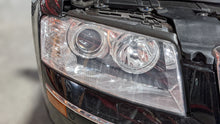 Load image into Gallery viewer, HEADLIGHT LAMP ASSEMBLY Audi A8 2003 03 2004 04 2005 05 Right - NW398912

