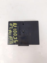 Load image into Gallery viewer, Cruise control computer Mazda Miata 2001 01 02 03 04 05 - NW34123
