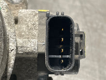 Load image into Gallery viewer, THROTTLE BODY Expedition F150 Navigator F350 Lincoln LT 04 05 06 07 08 09 10 - NW404597

