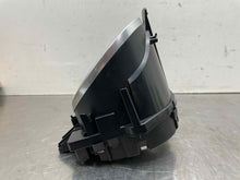 Load image into Gallery viewer, SPEEDOMETER CLUSTER 2017 17 - NW403783
