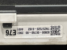 Load image into Gallery viewer, Speedometer Cluster  HIGHLANDER 2018 - NW403846
