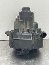 Load image into Gallery viewer, AIR INJECTION PUMP SMOG Mercedes CLK550 E350 SL550 S450 S550 06 07 08 09 10 11 - NW392020
