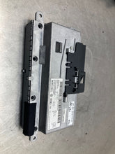 Load image into Gallery viewer, Display Screen Audi Q7 A6 S6 2005 05 2006 06 2007 07 2008 08 09 10 11 - NW399121
