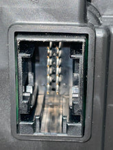 Load image into Gallery viewer, INFO-GPS SCREEN Ford Escape 2013 13 2014 14 2015 15 2016 16 - NW399097
