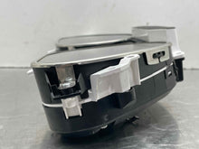 Load image into Gallery viewer, SPEEDOMETER CLUSTER Audi Q7 2013 13 2014 14 2015 15 - NW403729
