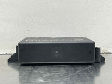 Load image into Gallery viewer, BODY CONTROL MODULE COMPUTER Audi Q7 13 14 15 16 17 18 - NW393443
