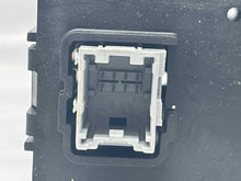 Load image into Gallery viewer, Radio Chevrolet Tahoe 2015 - NW401770
