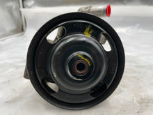 Load image into Gallery viewer, Power Steering Pump Ford Edge 2013 - NW162698
