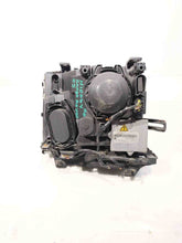 Load image into Gallery viewer, HEADLIGHT LAMP ASSEMBLY Range Rover 2003 03 2004 04 2005 05 Right - NW103525
