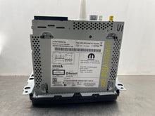 Load image into Gallery viewer, Radio  FIAT 500 2014 - NW401910
