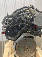 Load image into Gallery viewer, Engine Motor Volkswagen Tiguan 2019 - NW395854
