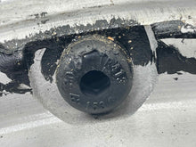 Load image into Gallery viewer, Wheel Saab 9-3 900 1998 98 99 00 15x6.5 10 Spoke - NW406495
