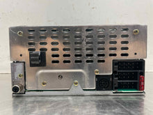Load image into Gallery viewer, RADIO Saab 9-3 2000 00 2001 01 2002 02 2003 03 - NW402043
