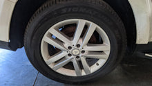 Load image into Gallery viewer, WHEEL RIM Gl350 Gl450 Gl550 GL63 AMG GLS450 GLS550 GLS63 13-19 19x8-1/2 - NW406441
