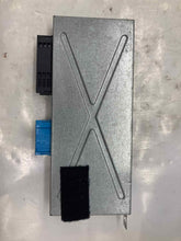 Load image into Gallery viewer, BODY CONTROL MODULE COMPUTER 528i 535i 535i Gt 550i 550i Gt 09-11 - NW30360

