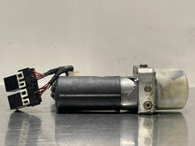Load image into Gallery viewer, CONVERTIBLE TOP MOTOR Beetle 2003 03 2004 04 2005 05 06 07 08 09 10 - NW50253
