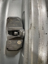Load image into Gallery viewer, WHEEL RIM 745i 745li 750i 750il 750LI 760li 02-08 18x8 - NW198155
