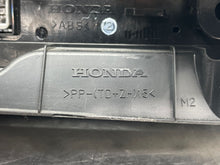 Load image into Gallery viewer, TEMPERATURE CONTROLS HONDA HR-V 2016 16 - NW407564
