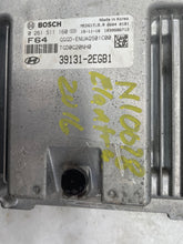 Load image into Gallery viewer, ECU ECM Computer Hyundai Elantra 2016 - NW60212
