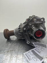 Load image into Gallery viewer, TRANSFER CASE Land Rover Evoque 14 15 16 17 18 19 - NW407907

