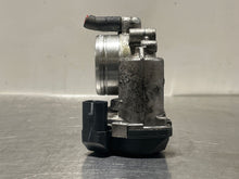 Load image into Gallery viewer, THROTTLE BODY Volkswagen Jetta 2011 11 2012 12 2.0L - NW408296
