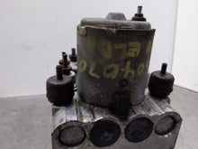 Load image into Gallery viewer, ABS Pump Cadillac Eldorado 2000 - NW408368
