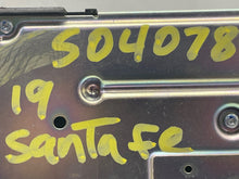 Load image into Gallery viewer, Radio Hyundai Santa Fe 2019 - NW409789
