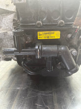 Load image into Gallery viewer, Transmission Hyundai Santa Fe 2019 - NW410118
