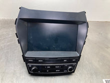 Load image into Gallery viewer, Radio Hyundai Santa Fe 2019 - NW409790
