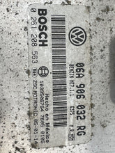Load image into Gallery viewer, ECU ECM COMPUTER Volkswagen beetle 2005 05 Auto - NW62682
