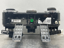 Load image into Gallery viewer, Temperature Controls Hyundai Venue 2020 - NW409501
