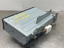 Load image into Gallery viewer, CD Changer Lexus ES300 ES330 2002 02 2003 03 2004 04 2005 05 2006 06 - NW409794
