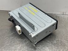 Load image into Gallery viewer, CD Changer Lexus ES300 ES330 2002 02 2003 03 2004 04 2005 05 2006 06 - NW409794
