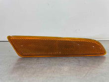 Load image into Gallery viewer, SIDE MARKER LAMP LIGHT ES300 ES330 2002-2006 Bumper Mounted Right - NW409347
