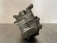 Load image into Gallery viewer, Transfer Case Lincoln MKC 2017 - NW410057
