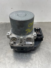 Load image into Gallery viewer, ABS Pump  INFINITI Q60 2017 - NW408801
