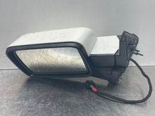 Load image into Gallery viewer, Side View Door Mirror Jeep Commander 2010 - NW409105
