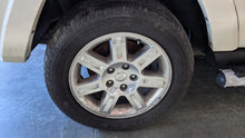 Load image into Gallery viewer, WHEEL RIM Jeep Commander 09 10 18x7-1/2 18x7-1/2, 5 lug, 5" - NW410215
