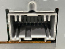 Load image into Gallery viewer, Radio Ford Taurus 2011 - NW410666
