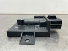 Load image into Gallery viewer, FUEL PUMP CONTROL MODULE COMPUTER XF XFR 15 16 17 18 19 - NW410934
