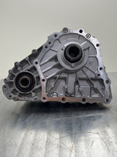 Load image into Gallery viewer, Transfer Case  INFINITI Q50 2016 - NW411252
