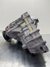 Load image into Gallery viewer, Transfer Case  INFINITI Q50 2016 - NW411252
