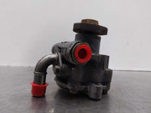 Load image into Gallery viewer, POWER STEERING PUMP GOLF JETTA BEETLE 98 99 00 01 - 05 - NW411229
