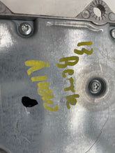 Load image into Gallery viewer, Computer Volkswagen Beetle 2013 - NW38659
