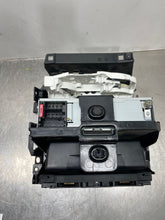 Load image into Gallery viewer, RADIO Golf Jetta Passat 1999 99 00 01 02 03 AM/FM/CASS - NW411176
