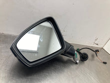 Load image into Gallery viewer, Side View Door Mirror Volkswagen Tiguan 2020 - NW411409
